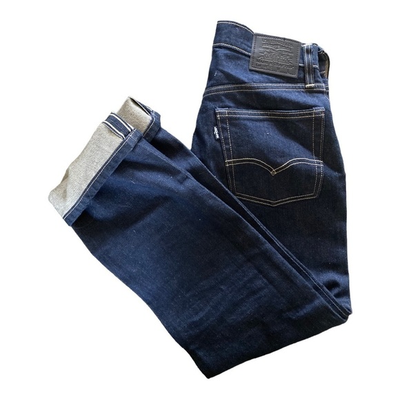 Levi's Made & Crafted 501 Original Cropped Women’s Jeans in Raw Indigo Dark Wash - Picture 9 of 12